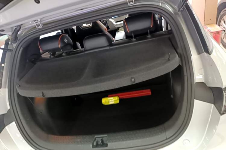 Used BYD Dolphin 2021 405 km Fashion Edition Trunk