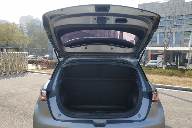 Used BYD Dolphin 2021 405 km Fashion Edition Trunk