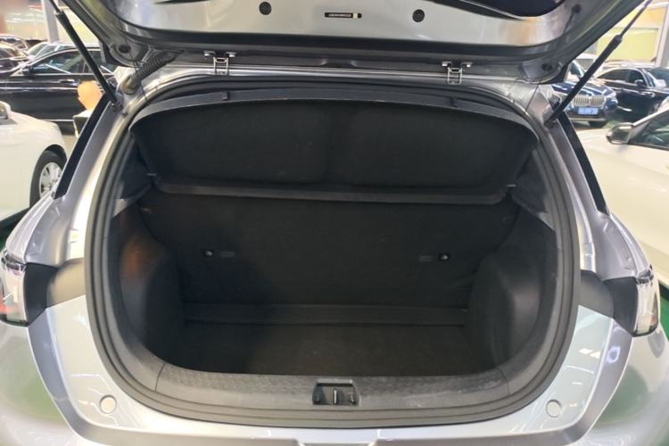 Used BYD Dolphin 2021 405 km Free Version Trunk