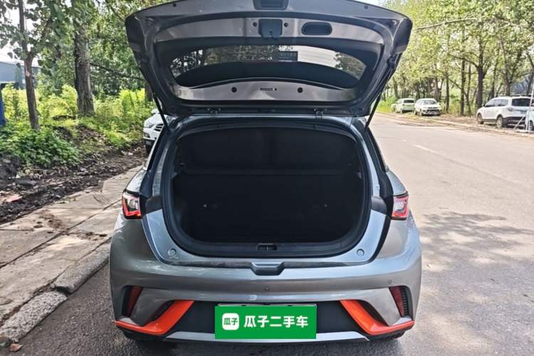 Used BYD Dolphin 2021 405 km Fashion Edition Trunk