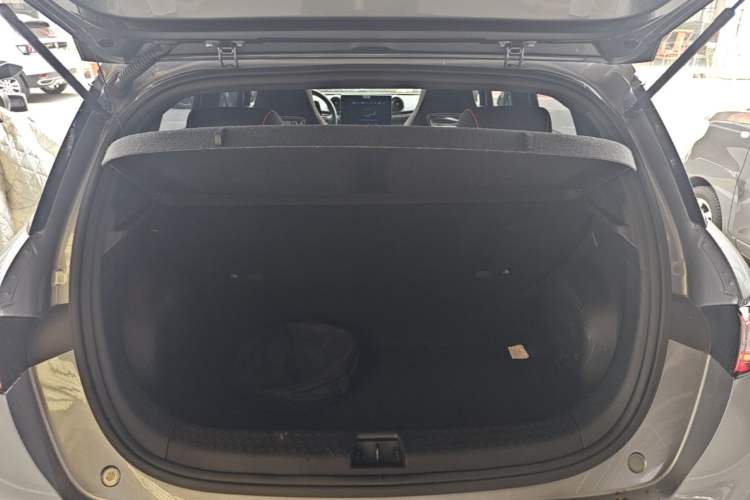 Used BYD Dolphin 2021 405 km Fashion Edition Trunk
