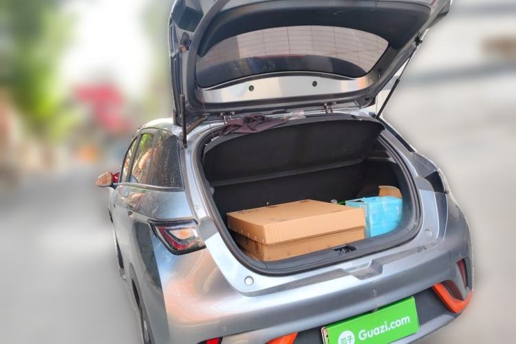 Used BYD Dolphin 2021 405 km Fashion Edition Trunk