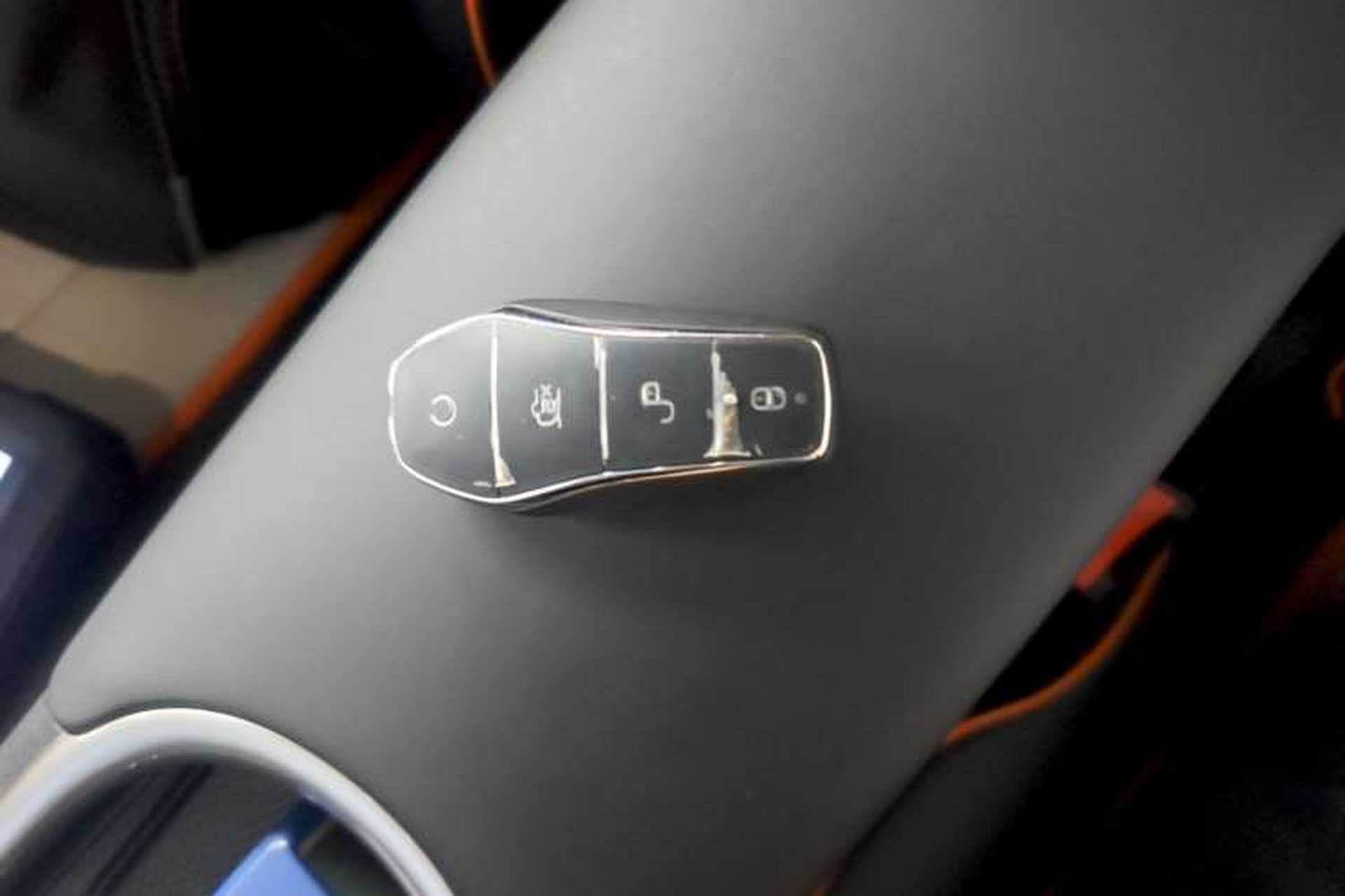 Used BYD Dolphin 2021 405 km Fashion Edition Vehicle Key