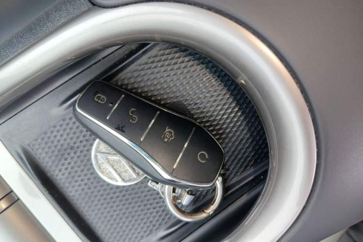 Used BYD Dolphin 2021 405 km Fashion Edition Vehicle Key