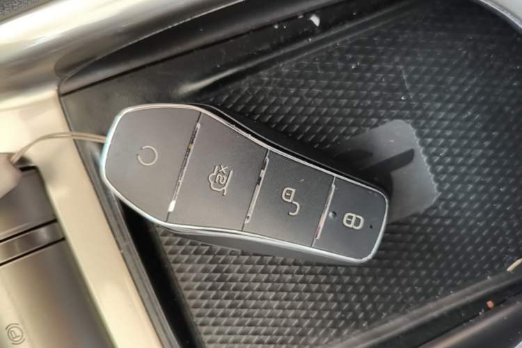 Used BYD Dolphin 2021 405 km Fashion Edition Vehicle Key