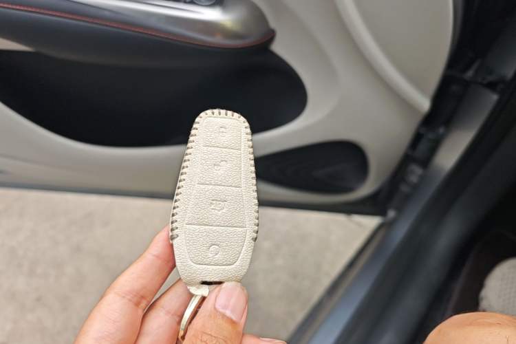 Used BYD Dolphin 2021 405 km Fashion Edition Vehicle Key