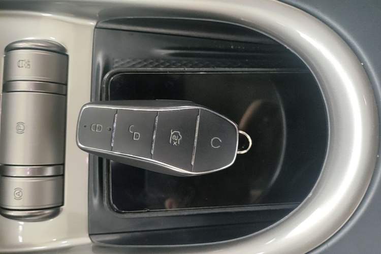 Used BYD Dolphin 2021 405 km Fashion Edition Vehicle Key