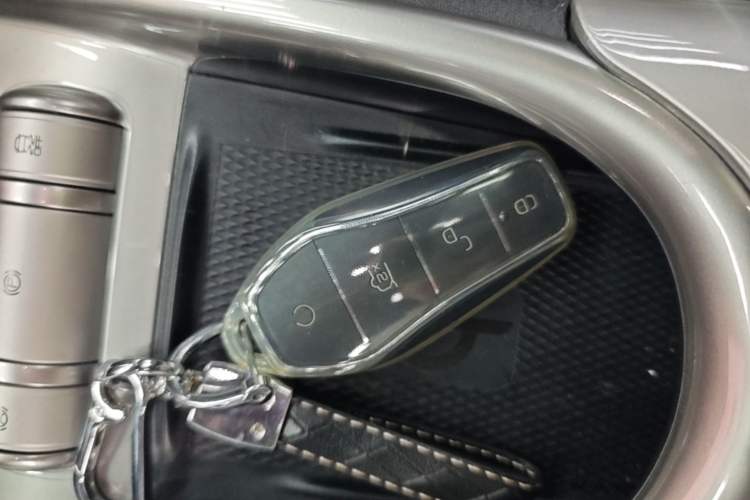 Used BYD Dolphin 2021 405 km Fashion Edition Vehicle Key