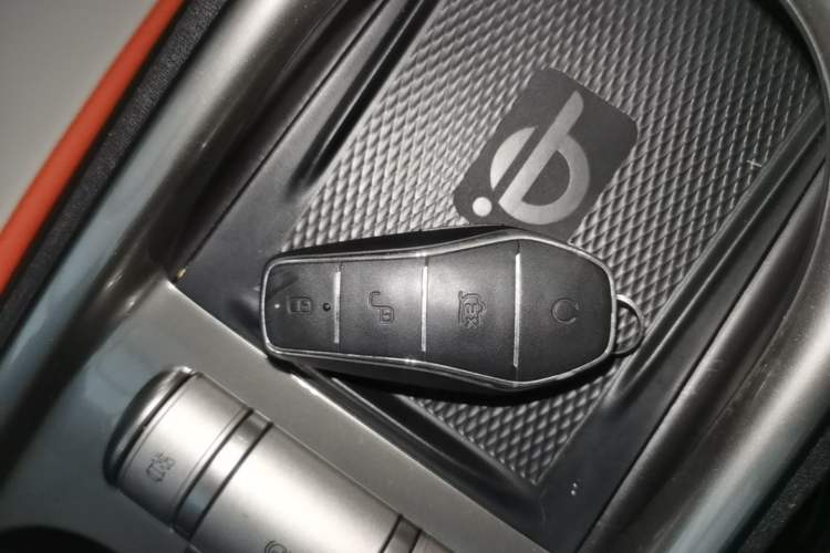 Used BYD Dolphin 2021 405 km Fashion Edition Vehicle Key