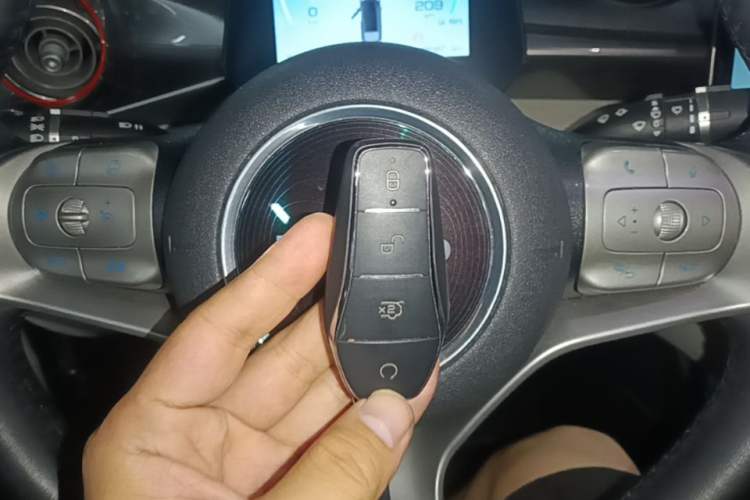 Used BYD Dolphin 2021 405 km Fashion Edition Vehicle Key