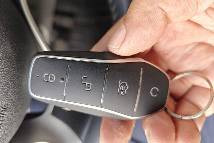 Used BYD Dolphin 2021 405 km Free Version Vehicle Key