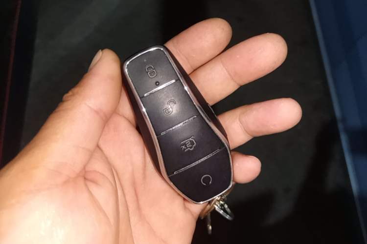 Used BYD Dolphin 2021 405 km Free Version Vehicle Key