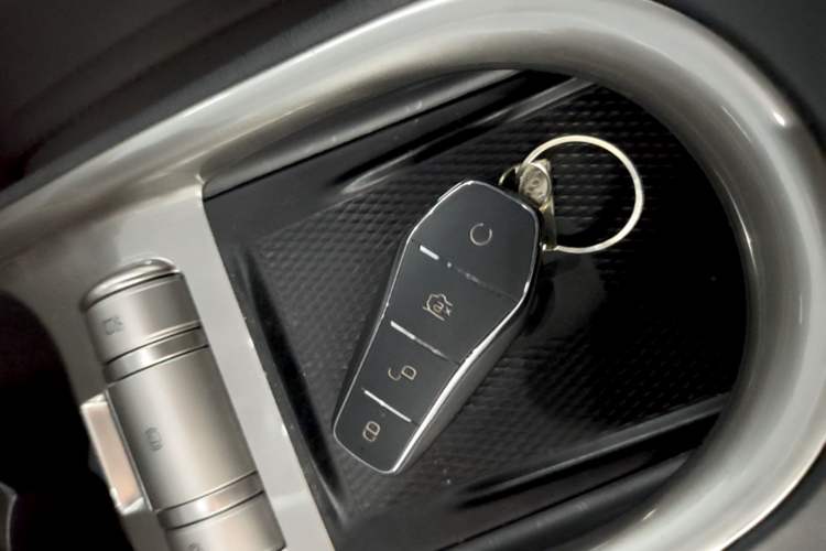 Used BYD Dolphin 2021 405 km Fashion Edition Vehicle Key