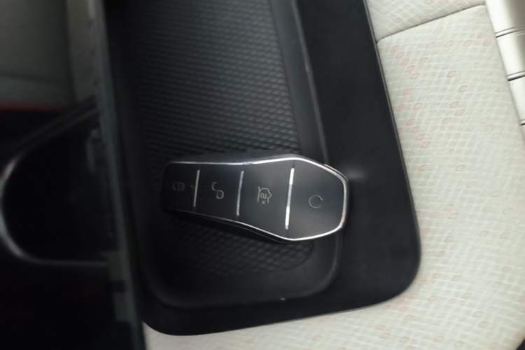 Used BYD Dolphin 2021 405 km Free Version Vehicle Key