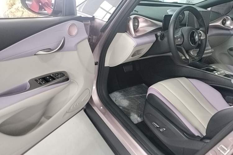 Used BYD Dolphin 2021 405 km Fashion Edition Driver Seat