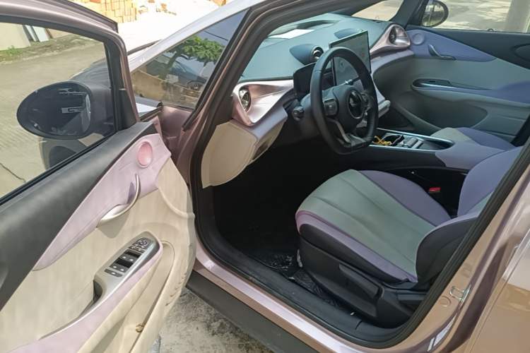Used BYD Dolphin 2021 405 km Free Version Driver Seat