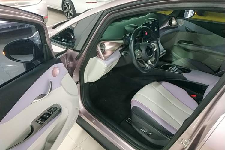 Used BYD Dolphin 2021 405 km Fashion Edition Driver Seat