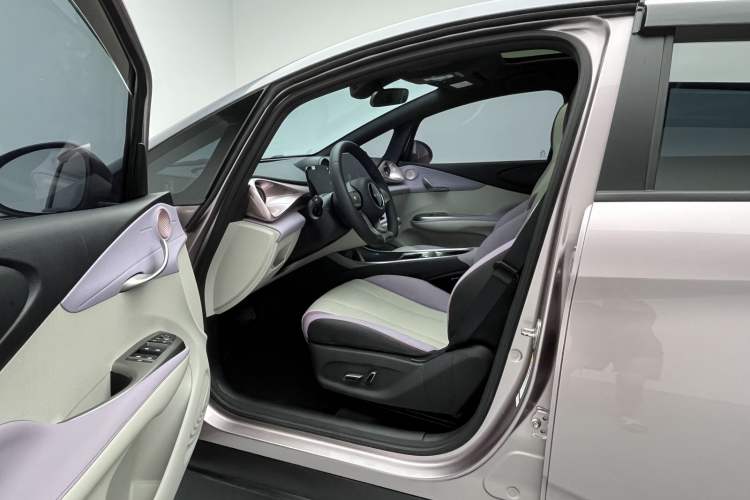 Used BYD Dolphin 2021 405 km Fashion Edition Driver Seat
