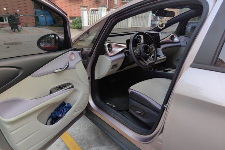 Used BYD Dolphin 2021 405 km Fashion Edition Driver Seat