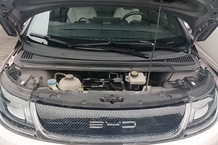 Used BYD Dolphin 2021 405 km Fashion Edition Engine Bay