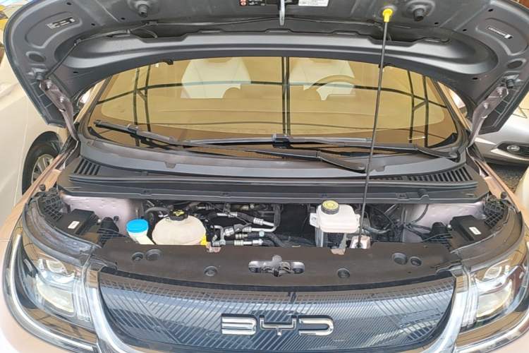 Used BYD Dolphin 2021 405 km Fashion Edition Engine Bay