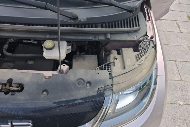 Used BYD Dolphin 2021 405 km Free Version Engine Bay Left