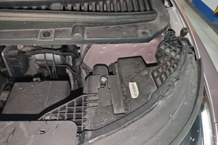 Used BYD Dolphin 2021 405 km Fashion Edition Engine Bay Left