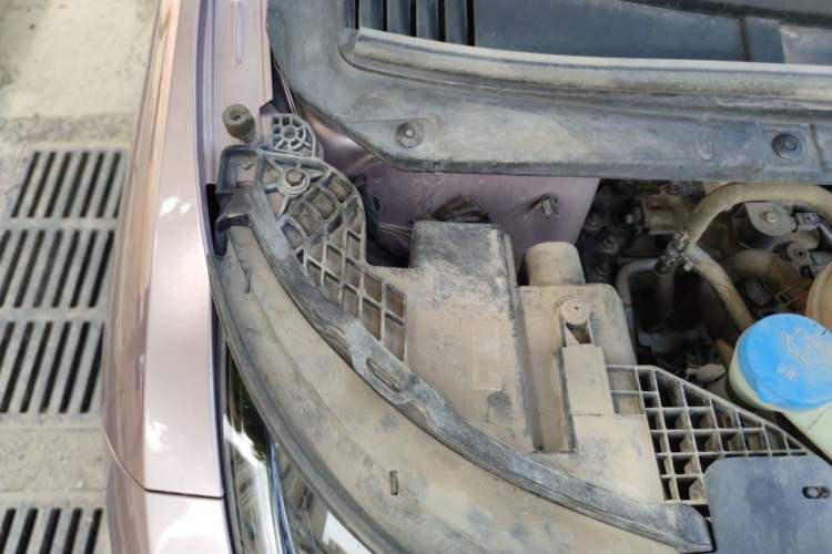 Used BYD Dolphin 2021 405 km Fashion Edition Engine Bay Right