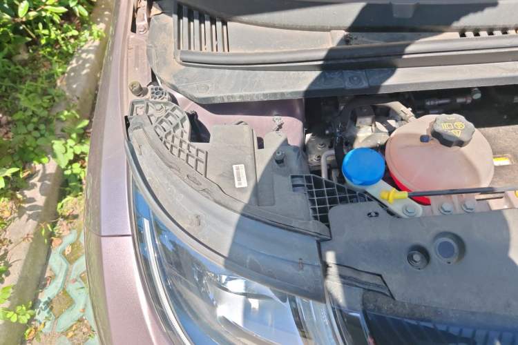 Used BYD Dolphin 2021 405 km Fashion Edition Engine Bay Right