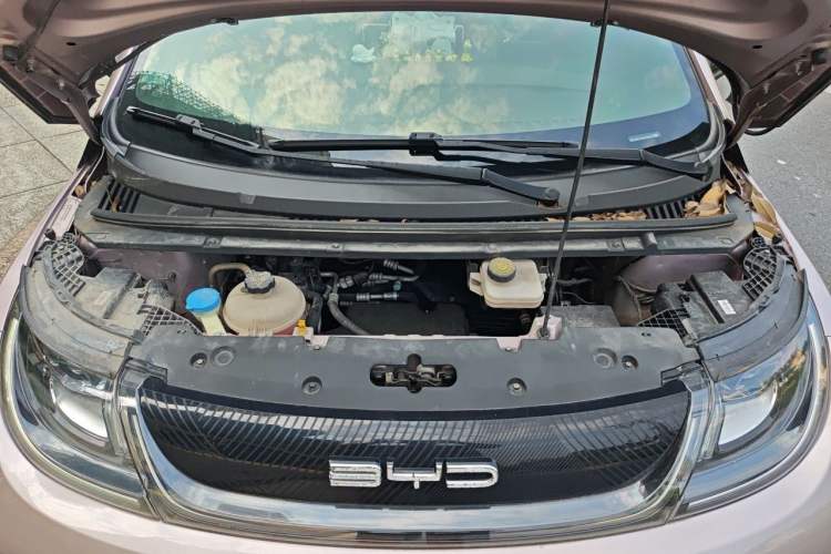 Used BYD Dolphin 2021 405 km Fashion Edition Engine Bay