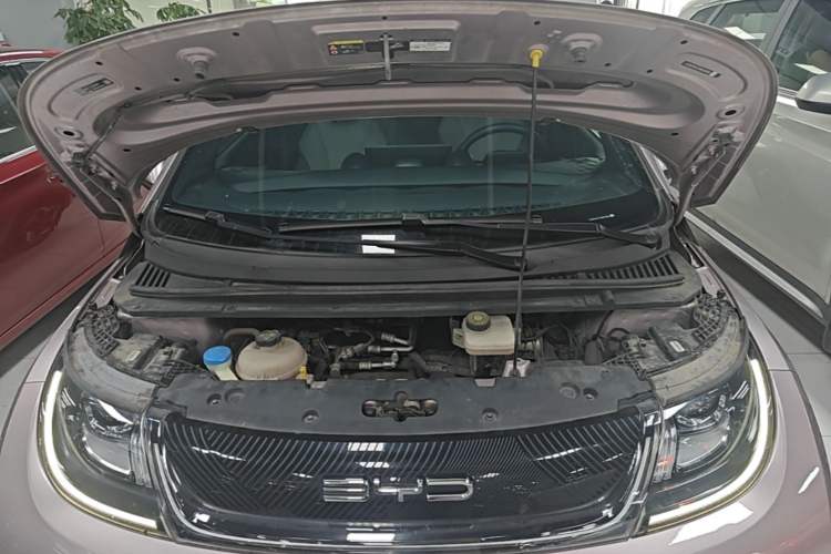 Used BYD Dolphin 2021 405 km Free Version Engine Bay