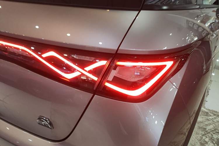 Used BYD Dolphin 2021 401km Knight Edition Exterior 3