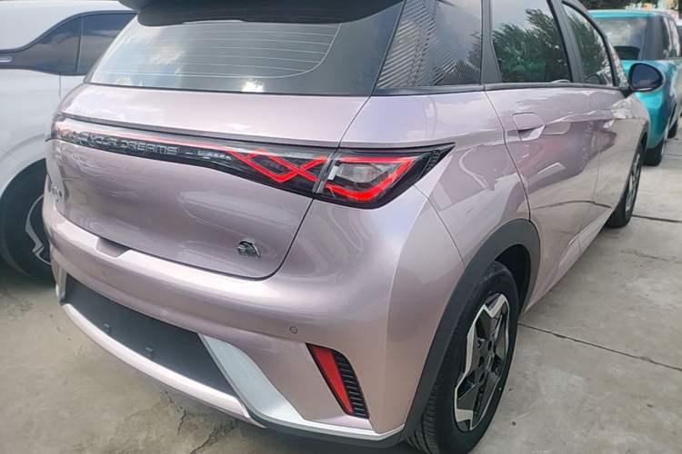 Used BYD Dolphin 2021 405 km Fashion Edition Exterior 3