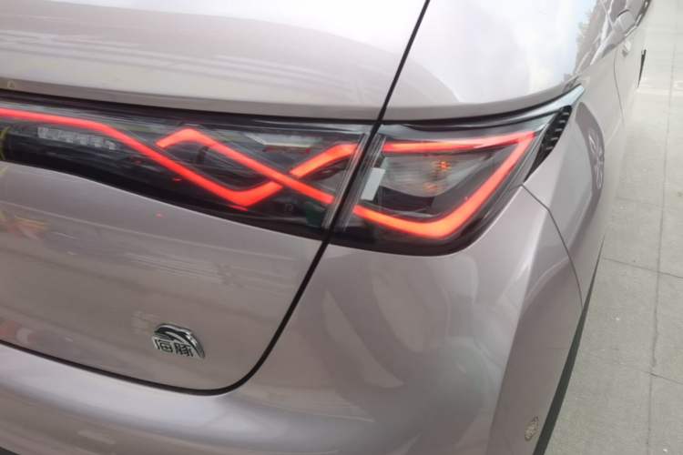 Used BYD Dolphin 2021 405 km Free Version Exterior 3