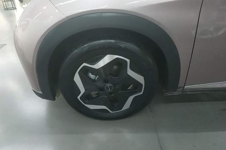 Used BYD Dolphin 2021 405 km Fashion Edition Exterior 4