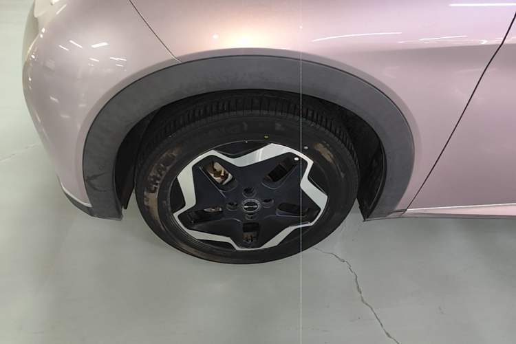 Used BYD Dolphin 2021 405 km Fashion Edition Exterior 4