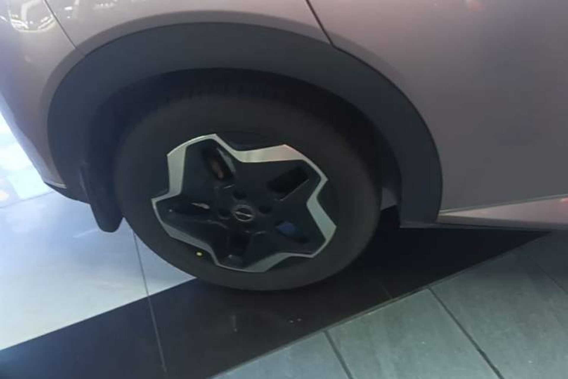 Used BYD Dolphin 2021 405 km Fashion Edition Exterior 5