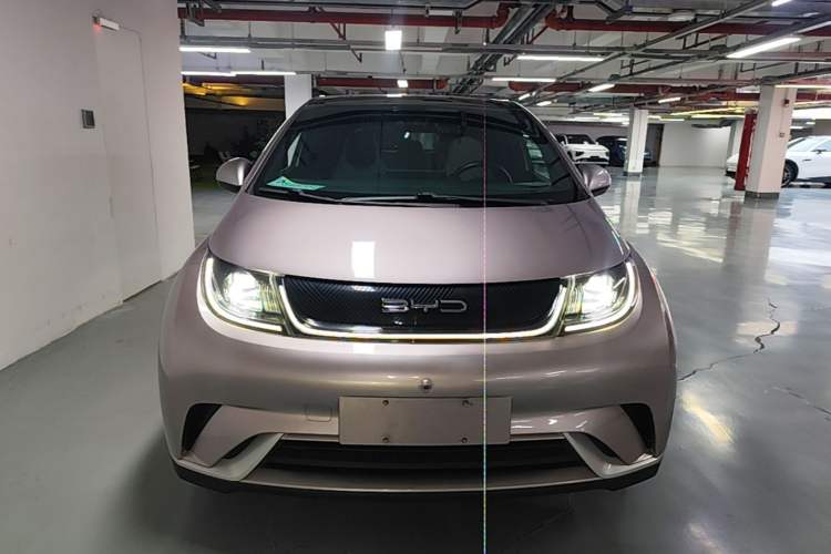 Used BYD Dolphin 2021 405 km Fashion Edition Front