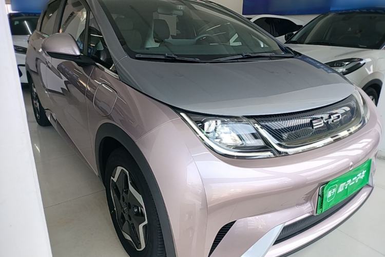 Used BYD Dolphin 2021 405 km Fashion Edition Front Right 45 Deg