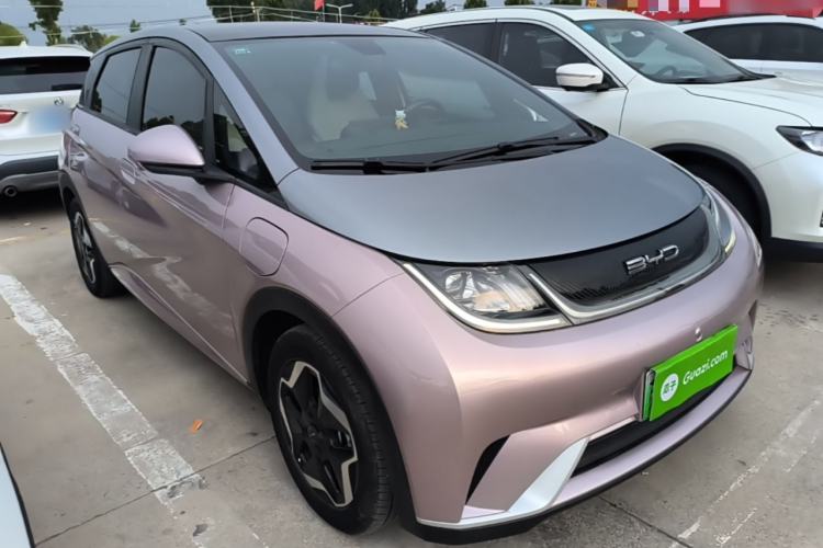 Used BYD Dolphin 2021 405 km Fashion Edition Front Right 45 Deg