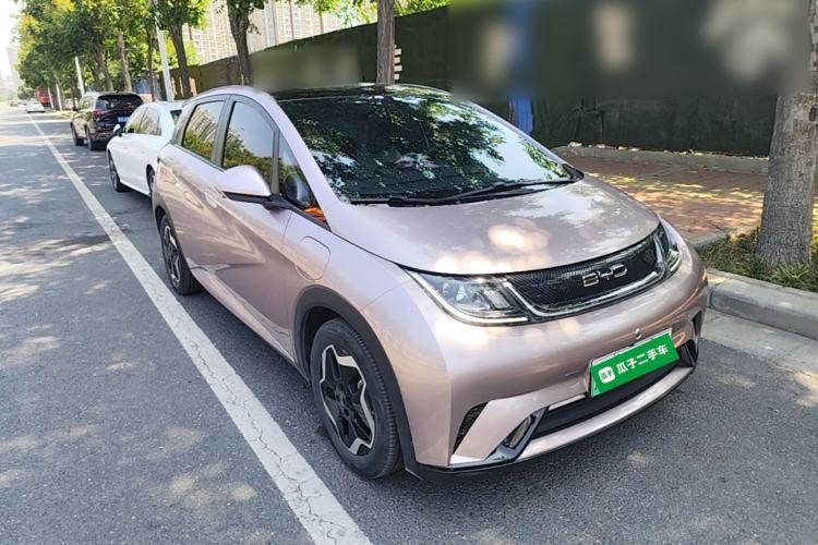 Used BYD Dolphin 2021 405 km Fashion Edition Front Right 45 Deg