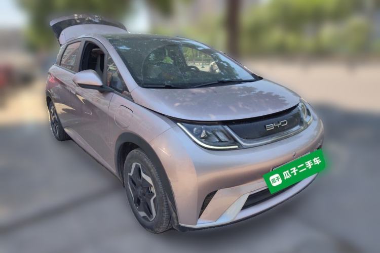 Used BYD Dolphin 2021 405 km Fashion Edition Front Right 45 Deg