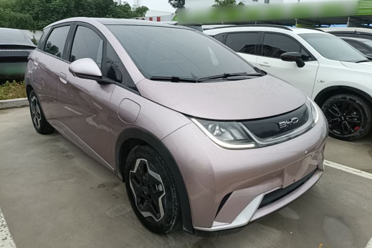 Used BYD Dolphin 2021 405 km Fashion Edition Front Right 45 Deg