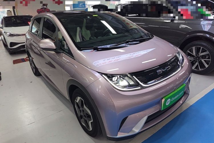 Used BYD Dolphin 2021 405 km Fashion Edition Front Right 45 Deg