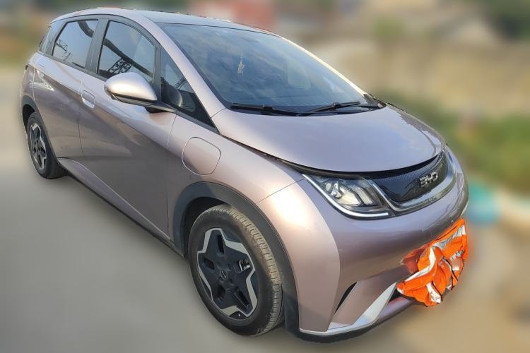 Used BYD Dolphin 2021 405 km Fashion Edition Front Right 45 Deg