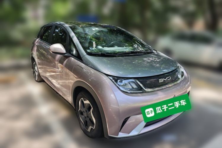 Used BYD Dolphin 2021 405 km Fashion Edition Front Right 45 Deg
