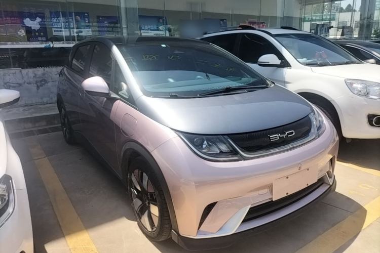 Used BYD Dolphin 2021 401km Knight Edition Front Right 45 Deg