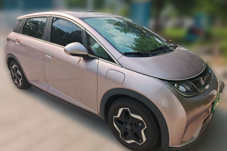 Used BYD Dolphin 2021 405 km Free Version Front Right 45 Deg
