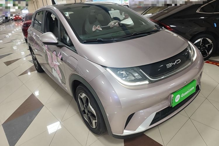 Used BYD Dolphin 2021 405 km Fashion Edition Front Right 45 Deg