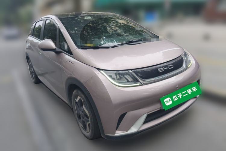 Used BYD Dolphin 2021 405 km Fashion Edition Front Right 45 Deg